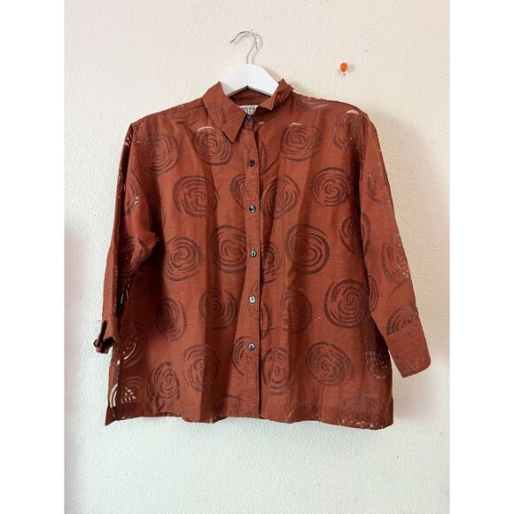 Chico's Design Brown Burnout Spiral Pattern 3/4 Sleeve Button-Up Shirt Size 2 - Picture 1 of 7